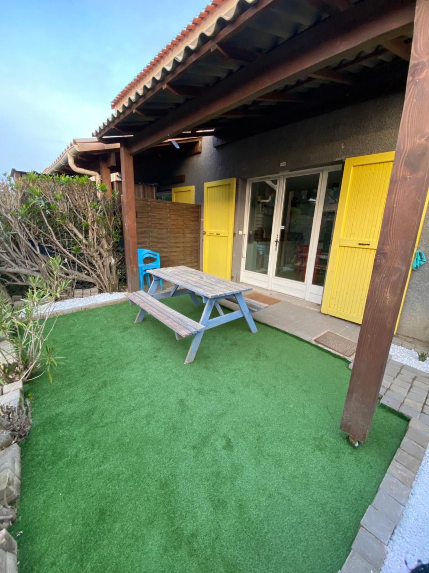 Belle Marina En Bord D'Etang Villa Le Barcares Exterior photo